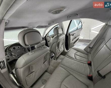 Мерседес Е-Клас 2005 у Трускавце на Automoto.ua Чорний Мерседес Е-Клас, об'ємом двигуна 3.5 л та пробігом 245 тис. км за 8999 $, фото 47 на Automoto.ua