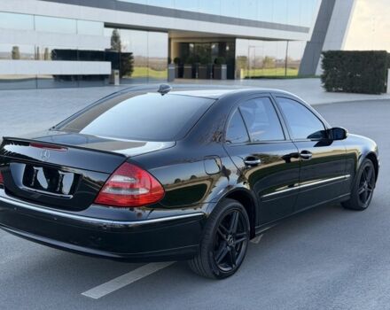 Чорний Мерседес Е-Клас, об'ємом двигуна 2 л та пробігом 200 тис. км за 6400 $, фото 6 на Automoto.ua