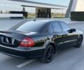 Чорний Мерседес Е-Клас, об'ємом двигуна 2 л та пробігом 200 тис. км за 6400 $, фото 6 на Automoto.ua