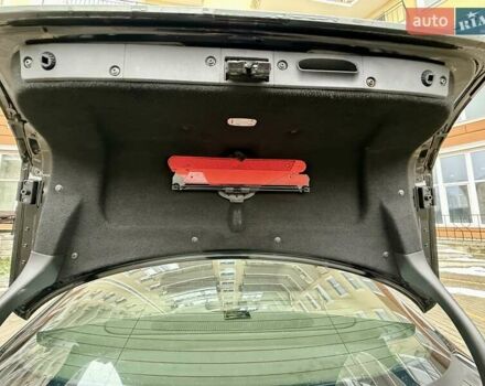 Чорний Мерседес Е-Клас, об'ємом двигуна 3.5 л та пробігом 261 тис. км за 6999 $, фото 76 на Automoto.ua