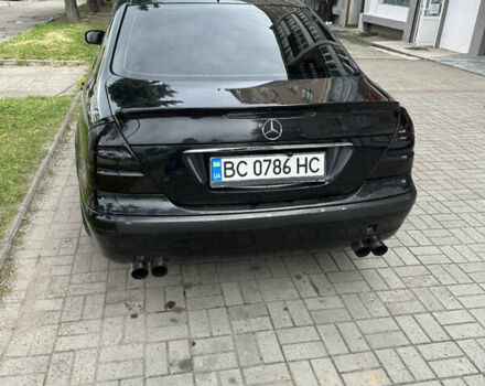 Чорний Мерседес Е-Клас, об'ємом двигуна 2 л та пробігом 370 тис. км за 5600 $, фото 4 на Automoto.ua