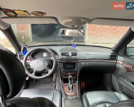 Чорний Мерседес Е-Клас, об'ємом двигуна 1.8 л та пробігом 301 тис. км за 7300 $, фото 16 на Automoto.ua