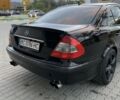 Чорний Мерседес Е-Клас, об'ємом двигуна 2 л та пробігом 375 тис. км за 5600 $, фото 4 на Automoto.ua