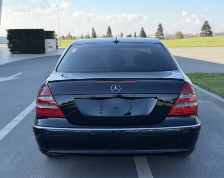 Чорний Мерседес Е-Клас, об'ємом двигуна 2 л та пробігом 200 тис. км за 6400 $, фото 5 на Automoto.ua