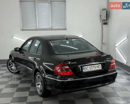 Мерседес Е-Клас 2005 у Трускавце на Automoto.ua Чорний Мерседес Е-Клас, об'ємом двигуна 3.5 л та пробігом 245 тис. км за 8999 $, фото 19 на Automoto.ua