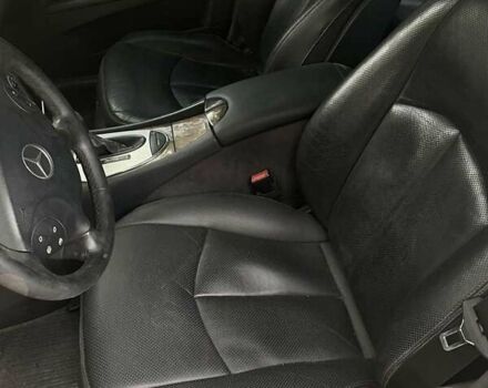 Черный Мерседес Е-Класс, объемом двигателя 3.5 л и пробегом 515 тыс. км за 10550 $, фото 8 на Automoto.ua