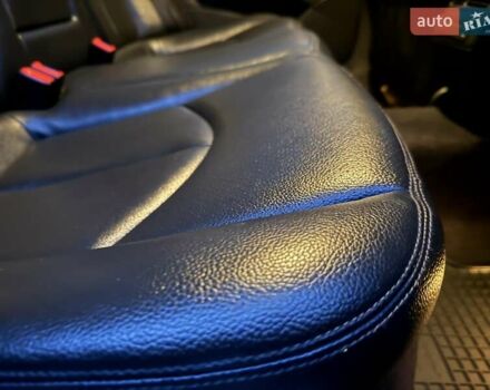 Мерседес Е-Клас 2005 у Рівному на Automoto.ua Чорний Мерседес Е-Клас, об'ємом двигуна 1.8 л та пробігом 255 тис. км за 5800 $, фото 42 на Automoto.ua