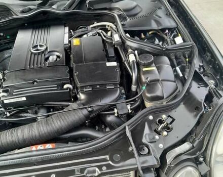 Черный Мерседес Е-Класс, объемом двигателя 1.8 л и пробегом 324 тыс. км за 6300 $, фото 7 на Automoto.ua