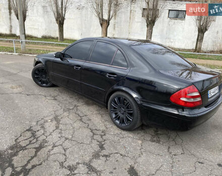 Чорний Мерседес Е-Клас, об'ємом двигуна 1.8 л та пробігом 301 тис. км за 7300 $, фото 4 на Automoto.ua