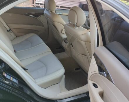 Чорний Мерседес Е-Клас, об'ємом двигуна 2.7 л та пробігом 296 тис. км за 8100 $, фото 5 на Automoto.ua