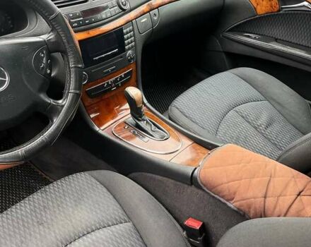 Черный Мерседес Е-Класс, объемом двигателя 2.69 л и пробегом 253 тыс. км за 6400 $, фото 6 на Automoto.ua