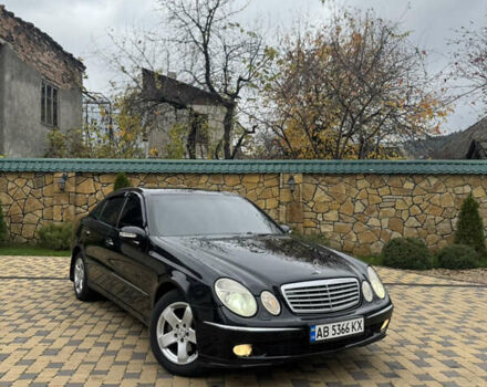Черный Мерседес Е-Класс, объемом двигателя 2 л и пробегом 332 тыс. км за 6000 $, фото 10 на Automoto.ua