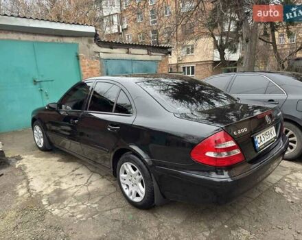 Черный Мерседес Е-Класс, объемом двигателя 1.8 л и пробегом 220 тыс. км за 8650 $, фото 10 на Automoto.ua