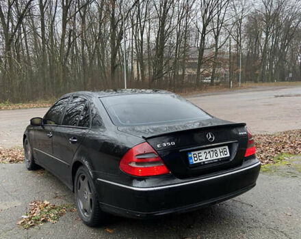 Черный Мерседес Е-Класс, объемом двигателя 2.6 л и пробегом 285 тыс. км за 5400 $, фото 3 на Automoto.ua