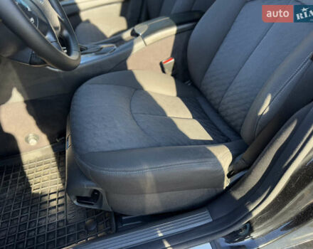 Черный Мерседес Е-Класс, объемом двигателя 1.8 л и пробегом 338 тыс. км за 6850 $, фото 19 на Automoto.ua