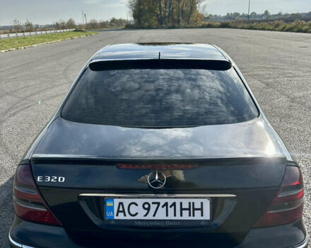 Мерседес Е-Клас 2005 у Ковель на Automoto.ua Чорний Мерседес Е-Клас, об'ємом двигуна 3.2 л та пробігом 237 тис. км за 6000 $, фото 5 на Automoto.ua