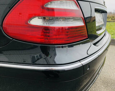 Чорний Мерседес Е-Клас, об'ємом двигуна 2.99 л та пробігом 392 тис. км за 7900 $, фото 51 на Automoto.ua