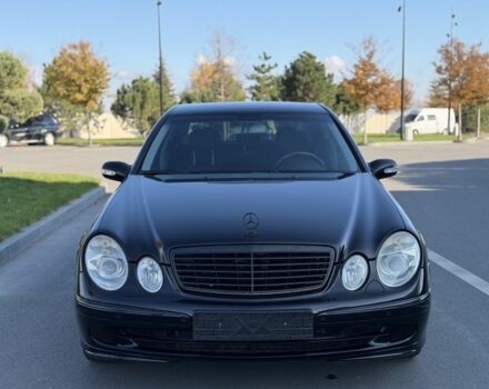 Чорний Мерседес Е-Клас, об'ємом двигуна 2 л та пробігом 200 тис. км за 6400 $, фото 1 на Automoto.ua