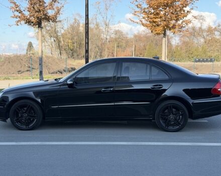 Чорний Мерседес Е-Клас, об'ємом двигуна 2 л та пробігом 200 тис. км за 6400 $, фото 3 на Automoto.ua