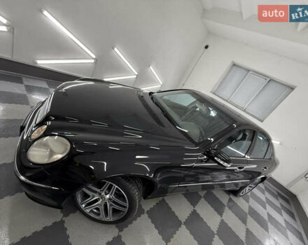 Мерседес Е-Клас 2005 у Трускавце на Automoto.ua Чорний Мерседес Е-Клас, об'ємом двигуна 3.5 л та пробігом 245 тис. км за 8999 $, фото 6 на Automoto.ua