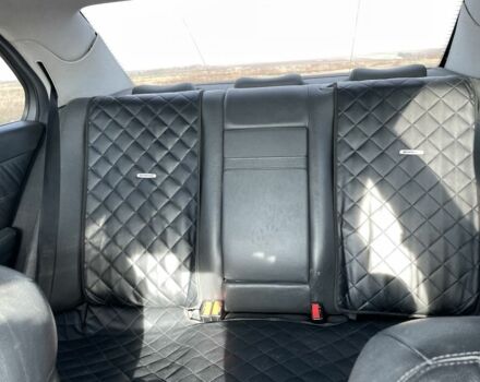 Чорний Мерседес Е-Клас, об'ємом двигуна 2.6 л та пробігом 234 тис. км за 6100 $, фото 7 на Automoto.ua