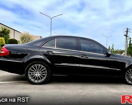 Чорний Мерседес Е-Клас, об'ємом двигуна 3.2 л та пробігом 397 тис. км за 8000 $, фото 3 на Automoto.ua