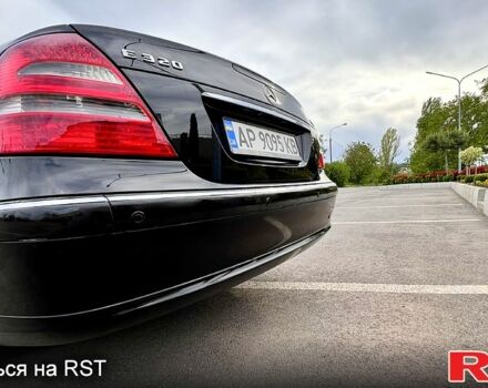 Чорний Мерседес Е-Клас, об'ємом двигуна 3.2 л та пробігом 397 тис. км за 8000 $, фото 9 на Automoto.ua