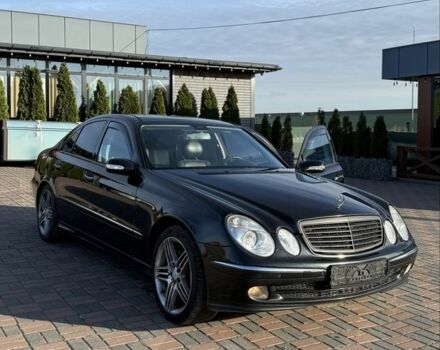 Чорний Мерседес Е-Клас, об'ємом двигуна 3.2 л та пробігом 340 тис. км за 4100 $, фото 4 на Automoto.ua