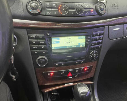 Мерседес Е-Клас 2005 у Прилуках на Automoto.ua Чорний Мерседес Е-Клас, об'ємом двигуна 1.8 л та пробігом 395 тис. км за 6499 $, фото 14 на Automoto.ua