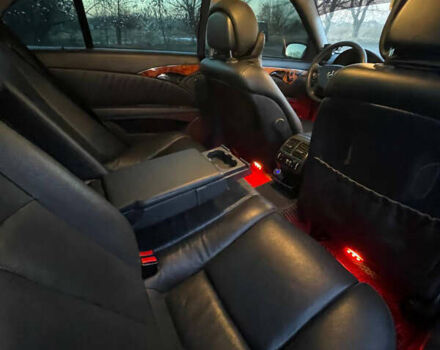 Чорний Мерседес Е-Клас, об'ємом двигуна 3 л та пробігом 400 тис. км за 8500 $, фото 24 на Automoto.ua