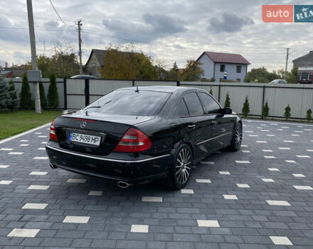 Черный Мерседес Е-Класс, объемом двигателя 1.8 л и пробегом 299 тыс. км за 7700 $, фото 8 на Automoto.ua