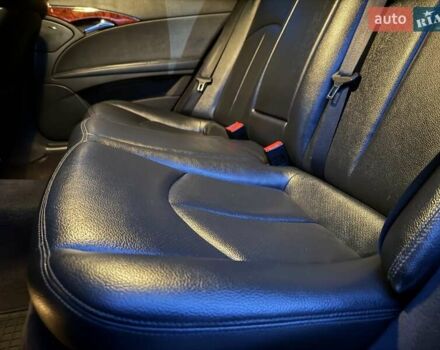 Мерседес Е-Клас 2005 у Рівному на Automoto.ua Чорний Мерседес Е-Клас, об'ємом двигуна 1.8 л та пробігом 255 тис. км за 5800 $, фото 48 на Automoto.ua