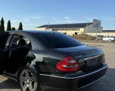 Чорний Мерседес Е-Клас, об'ємом двигуна 3.2 л та пробігом 340 тис. км за 4100 $, фото 2 на Automoto.ua