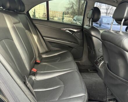 Чорний Мерседес Е-Клас, об'ємом двигуна 3.2 л та пробігом 380 тис. км за 6500 $, фото 8 на Automoto.ua