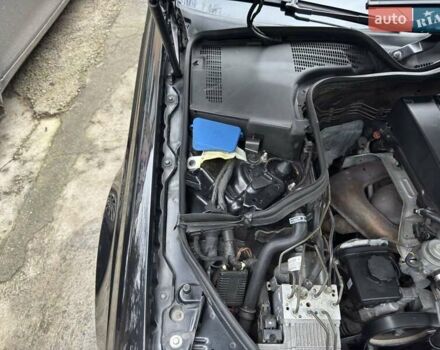 Черный Мерседес Е-Класс, объемом двигателя 1.8 л и пробегом 220 тыс. км за 8650 $, фото 12 на Automoto.ua