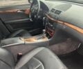 Черный Мерседес Е-Класс, объемом двигателя 2.1 л и пробегом 240 тыс. км за 6500 $, фото 3 на Automoto.ua