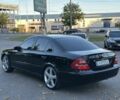 Черный Мерседес Е-Класс, объемом двигателя 1.8 л и пробегом 299 тыс. км за 4999 $, фото 2 на Automoto.ua