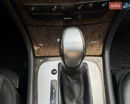 Чорний Мерседес Е-Клас, об'ємом двигуна 0 л та пробігом 280 тис. км за 7900 $, фото 10 на Automoto.ua
