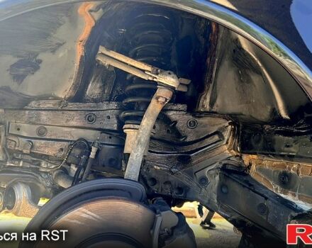 Чорний Мерседес Е-Клас, об'ємом двигуна 3.2 л та пробігом 397 тис. км за 8000 $, фото 7 на Automoto.ua