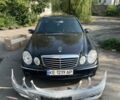 Черный Мерседес Е-Класс, объемом двигателя 1.8 л и пробегом 289 тыс. км за 7500 $, фото 21 на Automoto.ua