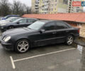 Черный Мерседес Е-Класс, объемом двигателя 3.2 л и пробегом 400 тыс. км за 4000 $, фото 1 на Automoto.ua