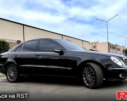 Чорний Мерседес Е-Клас, об'ємом двигуна 3.2 л та пробігом 397 тис. км за 8000 $, фото 5 на Automoto.ua
