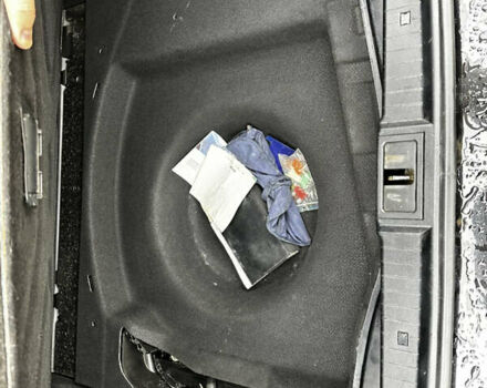 Черный Мерседес Е-Класс, объемом двигателя 2.99 л и пробегом 409 тыс. км за 7200 $, фото 12 на Automoto.ua