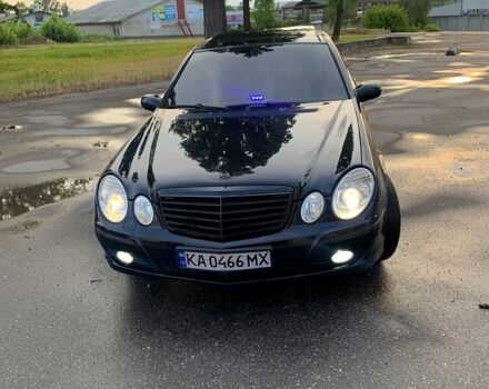 Чорний Мерседес Е-Клас, об'ємом двигуна 3.2 л та пробігом 345 тис. км за 7999 $, фото 10 на Automoto.ua
