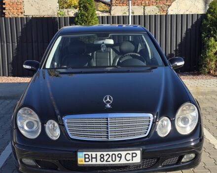 Черный Мерседес Е-Класс, объемом двигателя 1.8 л и пробегом 265 тыс. км за 6999 $, фото 1 на Automoto.ua