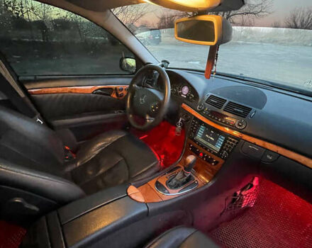 Чорний Мерседес Е-Клас, об'ємом двигуна 3 л та пробігом 400 тис. км за 8500 $, фото 18 на Automoto.ua