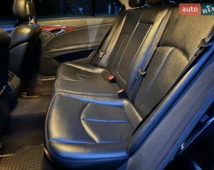 Мерседес Е-Клас 2005 у Рівному на Automoto.ua Чорний Мерседес Е-Клас, об'ємом двигуна 1.8 л та пробігом 255 тис. км за 5800 $, фото 47 на Automoto.ua