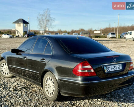 Черный Мерседес Е-Класс, объемом двигателя 2.6 л и пробегом 197 тыс. км за 6999 $, фото 13 на Automoto.ua