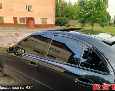 Чорний Мерседес Е-Клас, об'ємом двигуна 3.2 л та пробігом 345 тис. км за 7999 $, фото 6 на Automoto.ua