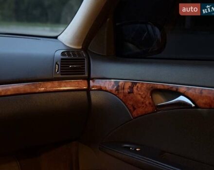 Мерседес Е-Клас 2005 у Рівному на Automoto.ua Чорний Мерседес Е-Клас, об'ємом двигуна 1.8 л та пробігом 255 тис. км за 5800 $, фото 69 на Automoto.ua